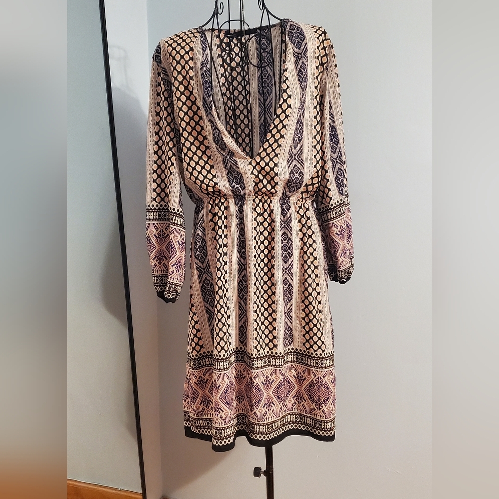 Boho Printed V-Neck Long Sleeve Dress in Cream and Black
